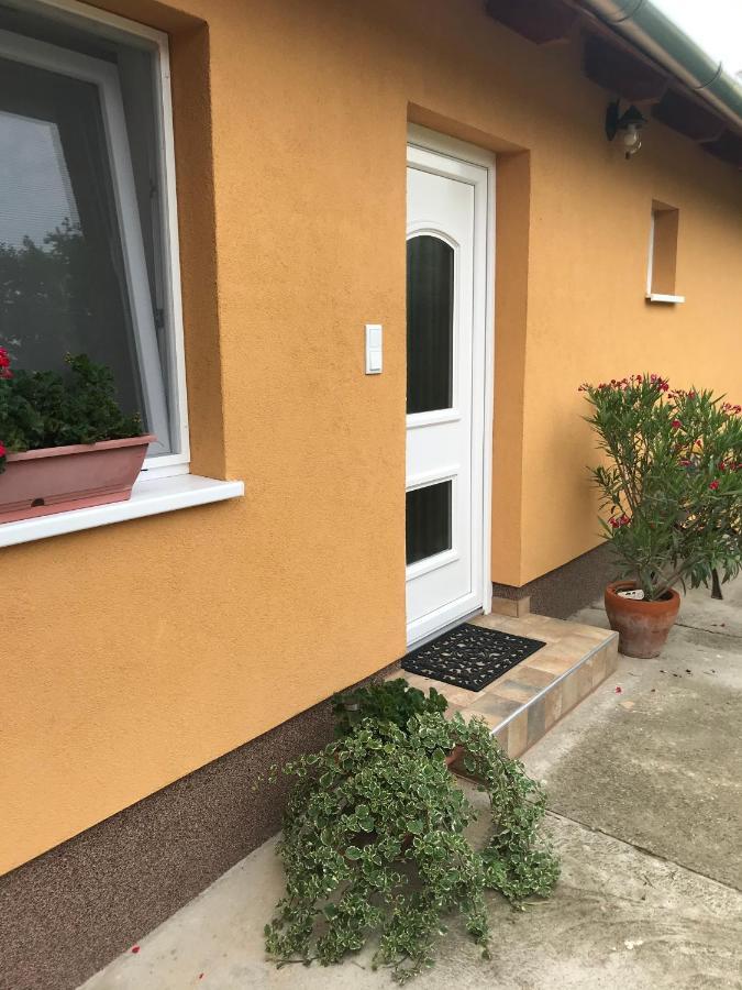 Dalia Apartman Gyoemro Eksteriør bilde