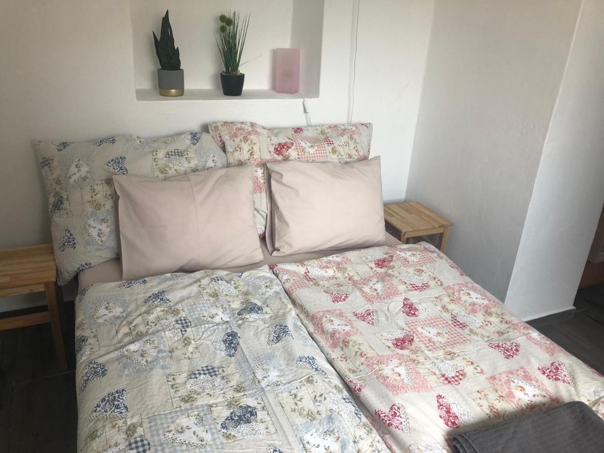 Dalia Apartman Gyoemro Eksteriør bilde